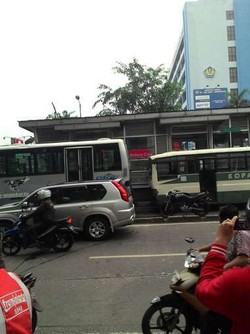 Kopaja Tabrak TransJ di Jatinegara, Empat Penumpang Luka-luka
