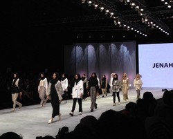 Ria Miranda dan Jenahara Pamerkan Busana Kasual di IFW Hari ke-2