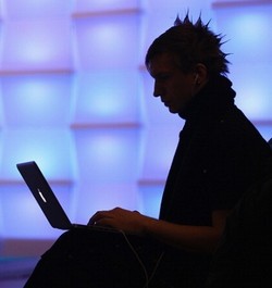 Ramnit Botnet Digerebek Polisi Siber Internasional