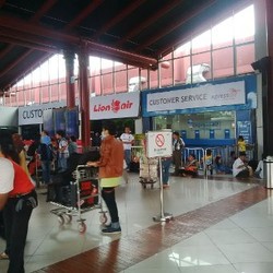 Tak Layani Penjualan, Loket di Bandara Cengkareng Hanya Cetak Tiket