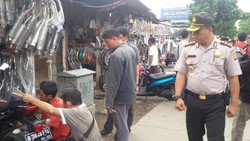 Ini Hasil Razia Onderdil Sepeda Motor oleh Polisi di Lenteng Agung
