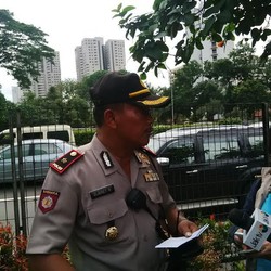 Benda Mencurigakan di Tol Dalam Kota Berupa 2 Kardus yang Ditumpuk