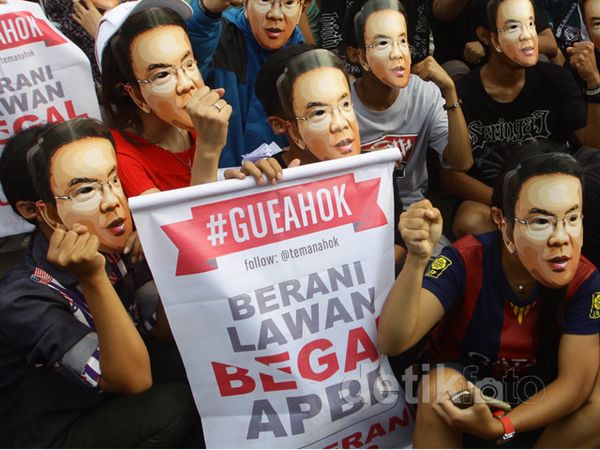 Aksi Dukung Ahok Lawan Begal APBD