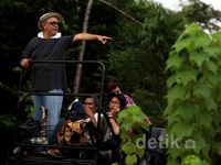 Gaya Tomy Winata Saat Kunjungi Kawasan Rehabilitasi Harimau TWNC