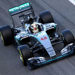 Ini Penjelasan Hamilton Tetap Pakai Nomor 44, bukan #1
