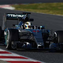 Hamilton Tercepat di Hari Ketiga