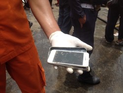 iPhone, Sandal Hingga Tulang di Bodi Utama AirAsia QZ8501