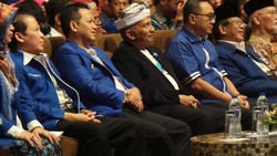 Zulkifli Hasan Resmi Tutup Kongres IV PAN di Bali