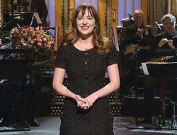 Dakota Johnson Mengolok-olok Perannya di Fifty Shades of Grey