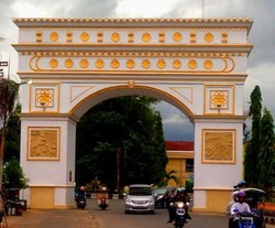 Arc de Triomphe di Paris Pindah ke Martapura
