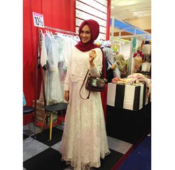 Kolaborasi dengan Ade Govinda, Blogger Nada Puspita Terjun Jadi Penyanyi