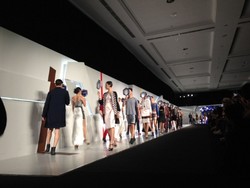 6 Desainer Muda Fashion First Pamer Karya Terbaru di IFW Hari Terakhir