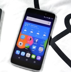 Alcatel Idol 3, Flagship Murah Spek Mewah