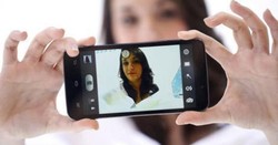 Hilang Tercuri, Ponsel Wanita Ini Kembali Berkat Selfie