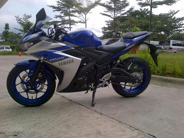 Yamaha R25 Versi ABS