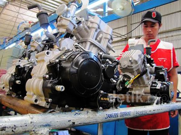 Dapur Produksi Motor Viar di Semarang