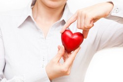 Tak Cuma Menyenangkan, Dengarkan Musik Juga Bisa Sehatkan Jantung Lho