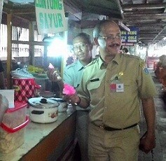 Pedagang Lontong Sayur Kaget Makanannya Mengandung Zat Perwarna Tekstil