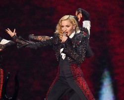 Jika Pensiun Menyanyi, Madonna Ingin Jadi Komedian