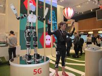 Mengontrol Robot Lewat 5G
