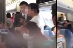 Anak Tak Mau Diatur, Turis Tiongkok Diusir dari Pesawat