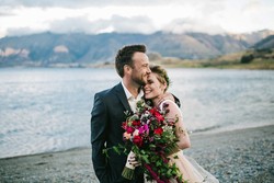 Pasangan Traveler Ini Menikah 67 Kali di Negara Berbeda