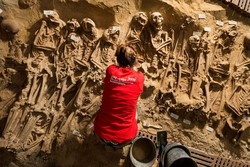 Hiii! Di Bawah Supermarket di Paris Ada Kuburan Massal