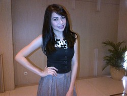 Kezia Cherrybelle Masih Jomblo dan Belum Pikirkan Pernikahan