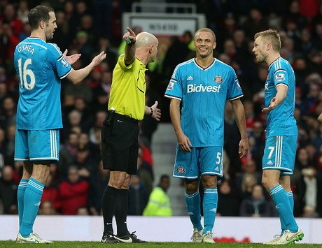 Kartu Merah Wes Brown Dicabut