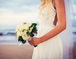 Wanita Ini Dihadiahi Gaun Pengantin Gratis dari Orang Tak Dikenal