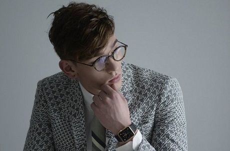 Apple Watch Nampang di Majalah Fashion