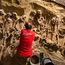 Hiii...! 200 Kerangka Manusia Ditemukan di Bawah Supermarket Paris