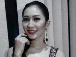 Pesan iMeyMey di Balik Lagu Di Situ Kadang Saya Merasa Sedih