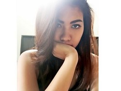 Della Wulan: Pelukan Sama Cowok Berarti Sahabat, Kalau Kaku Baru Gebetan