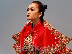 Minggu Ini Julia Perez Mulai Proses Penghapusan Tato