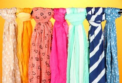 Hijabers, Ini 5 Trik Mencuci Scarf Agar Selalu Terlihat Seperti Baru