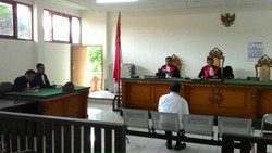 Korupsi Dana Hibah, Mantan Ketua KONI Kab Bandung Terancam 20 Tahun Penjara