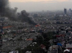 Ada Rumah Terbakar di Kebon Melati Tanah Abang, 23 Mobil Pemadam Meluncur