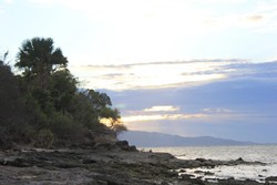 Menghabiskan Senja di Pantai Lhok Me, Aceh Besar