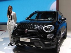 Mobil Fiat Ini Terinspirasi dari Dasi Hitam