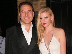 Pasca Foto Seksi dengan Justin Bieber, Lara Stone dan Suami Pisah Ranjang