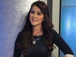 Cepat Langsing Usai Bersalin, Olla Ramlan Ingin Tambah 4 Anak Lagi