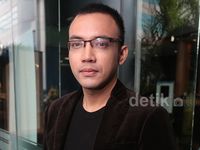 Sandy Tumiwa Batal Nikah Bulan ini