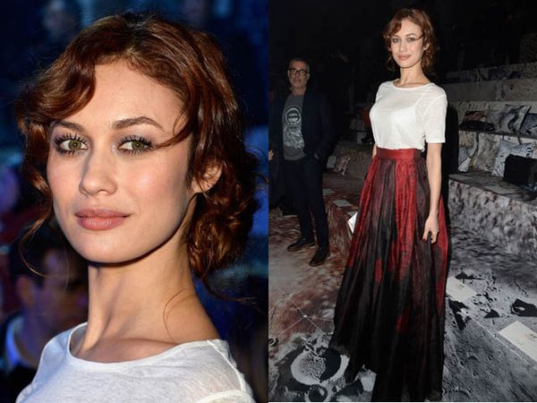 Gaya Simple Olga Kurylenko di Paris Fashion Week