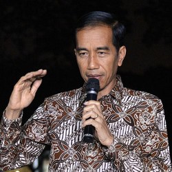 Dolar Tembus Rp 13.025 Jadi Perhatian Utama Jokowi
