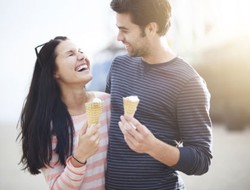 Cara Anggun Wanita untuk Mendekati Pria yang Ditaksir