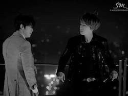 Kisah Patah Hati Eunhyuk dan Donghae SuJu di Video Growing Pains