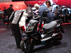 Piaggio, Honda dan Yamaha, Bersiaplah Hadapi Serbuan Motor Peugeot
