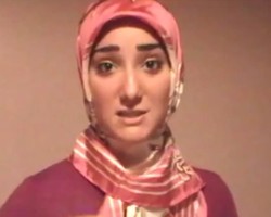 Tutorial Hijab dengan Scarf Sutera yang Simple untuk ke Kantor