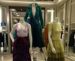 Koleksi Terbaru Burberry Berhias Motif Grafitti Hadir di Indonesia